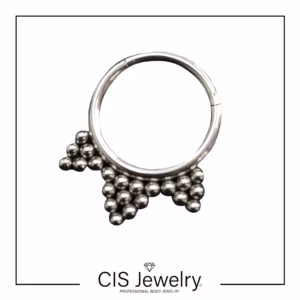 Piercing Aro clicker pirámides filigranas